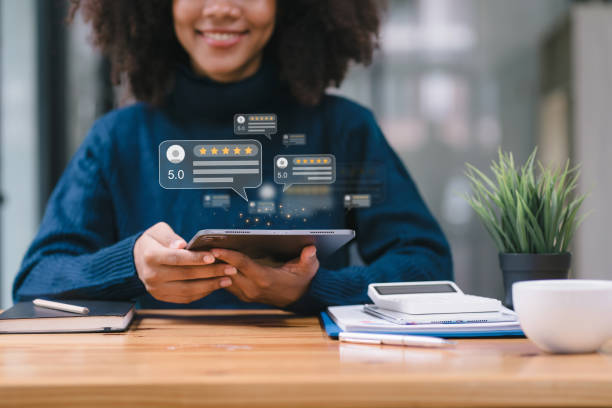 8,400+ Happy Customer Experience Stock Photos, Pictures & Royalty ...